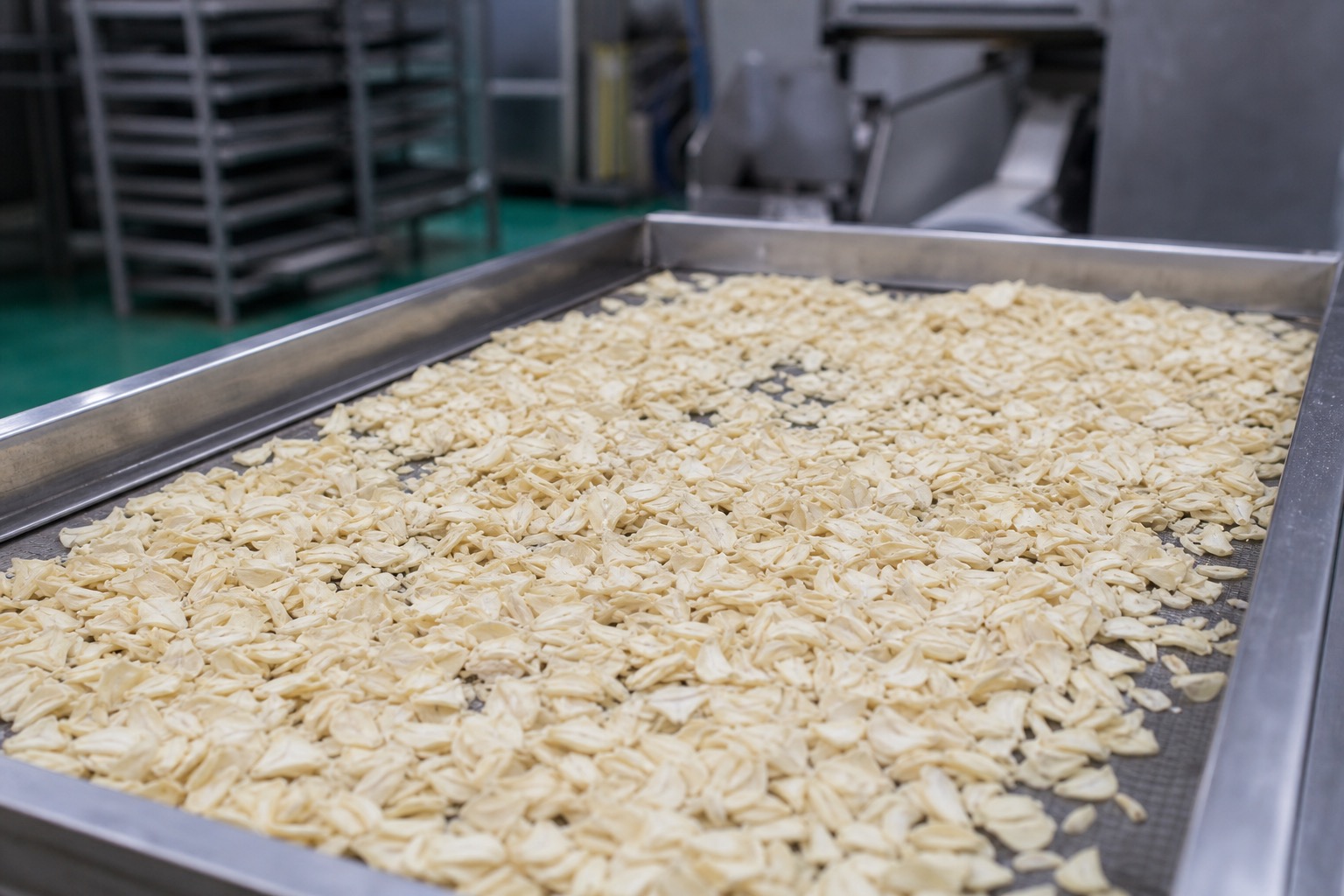 Dehydrated garlic flakes, factory